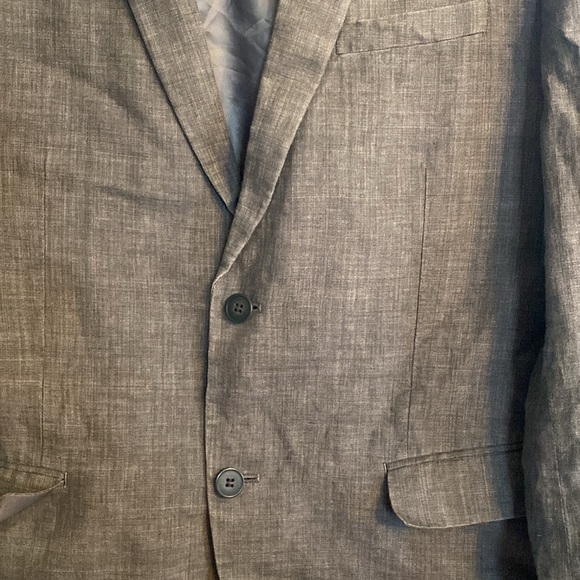 H&M Men's Gray/ brown Blazer- 2 button closure - size 44R - Picture 3 of 4